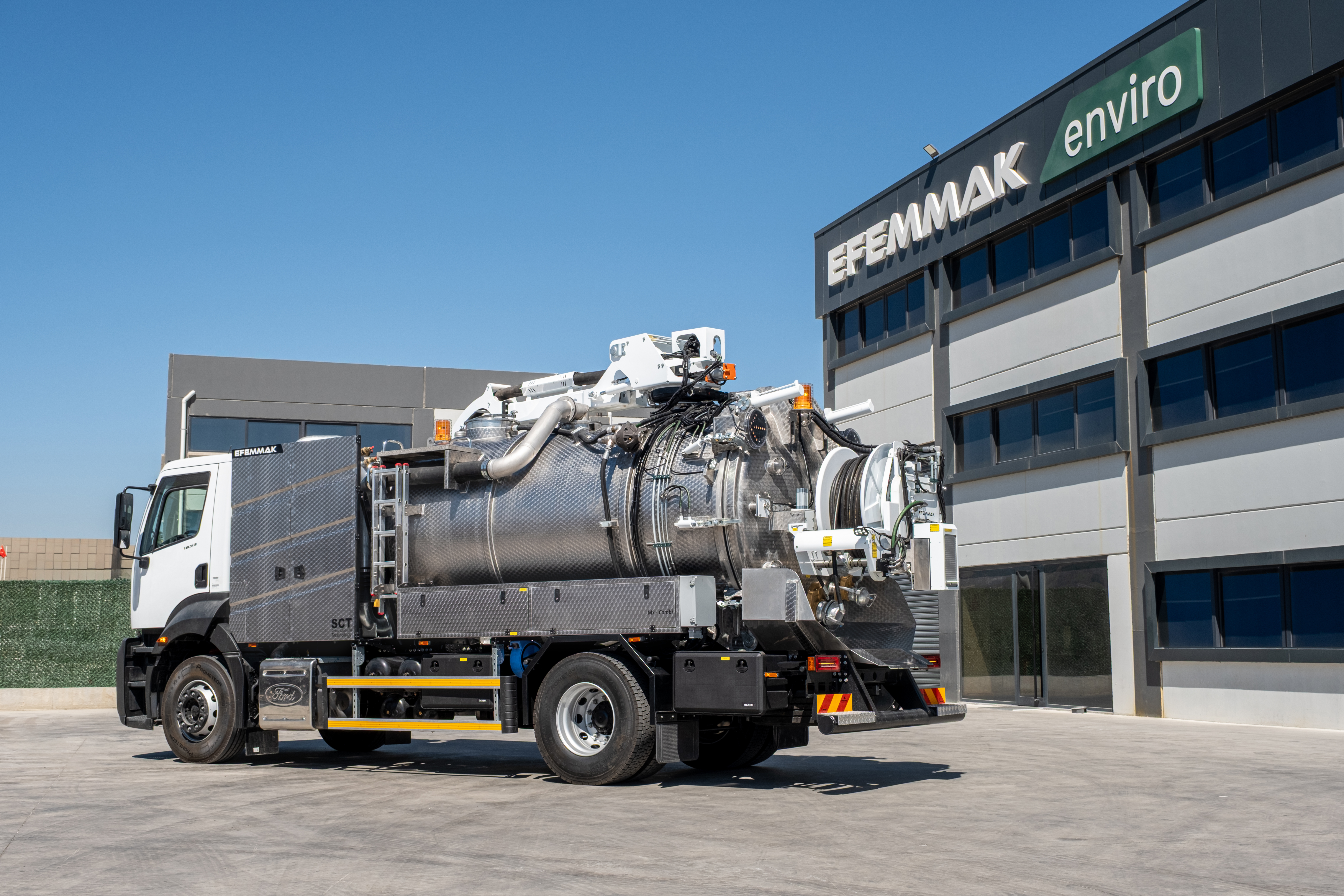 Combined Sewer Jetting and Cleaning