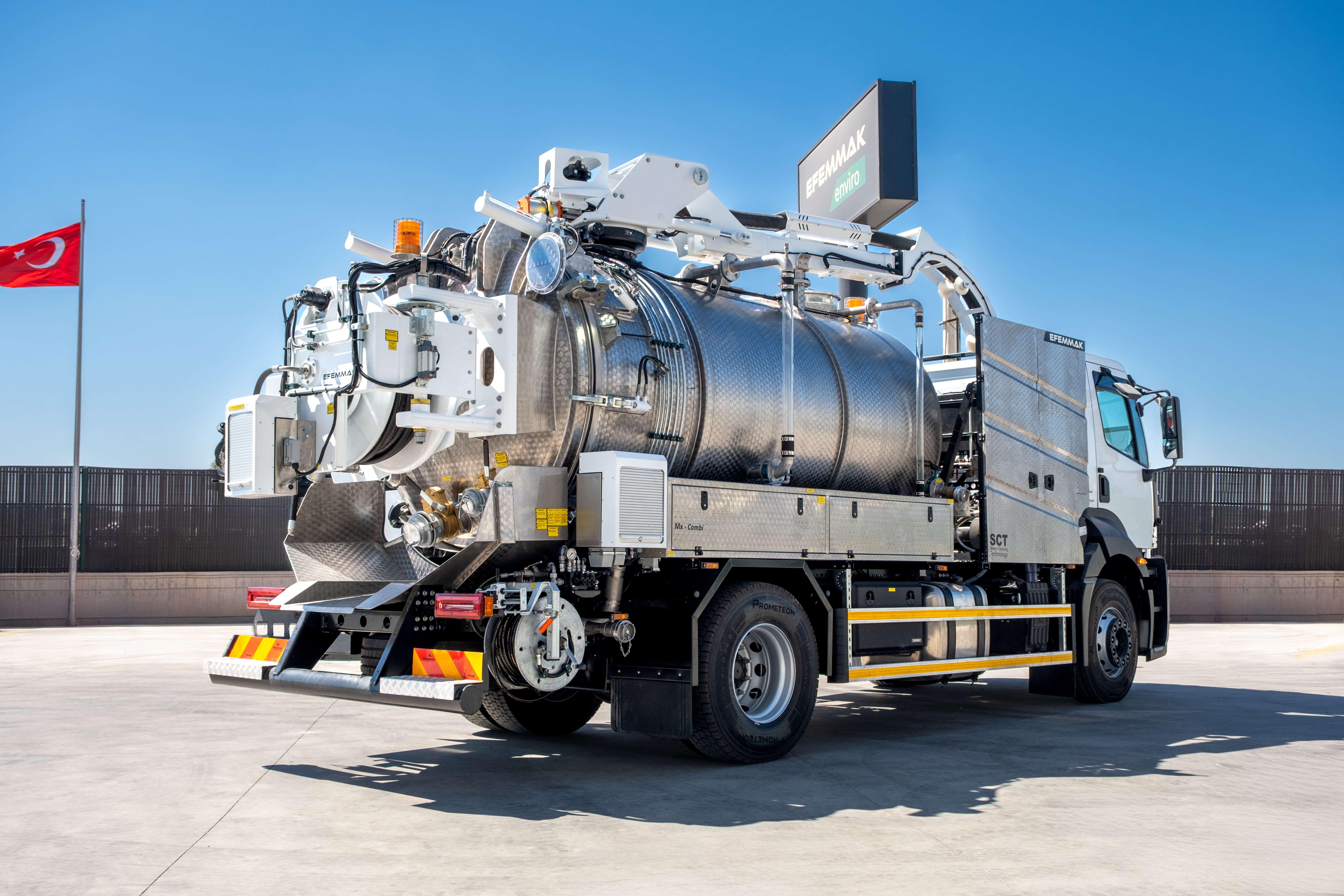 Combined Sewer Jetting and Cleaning