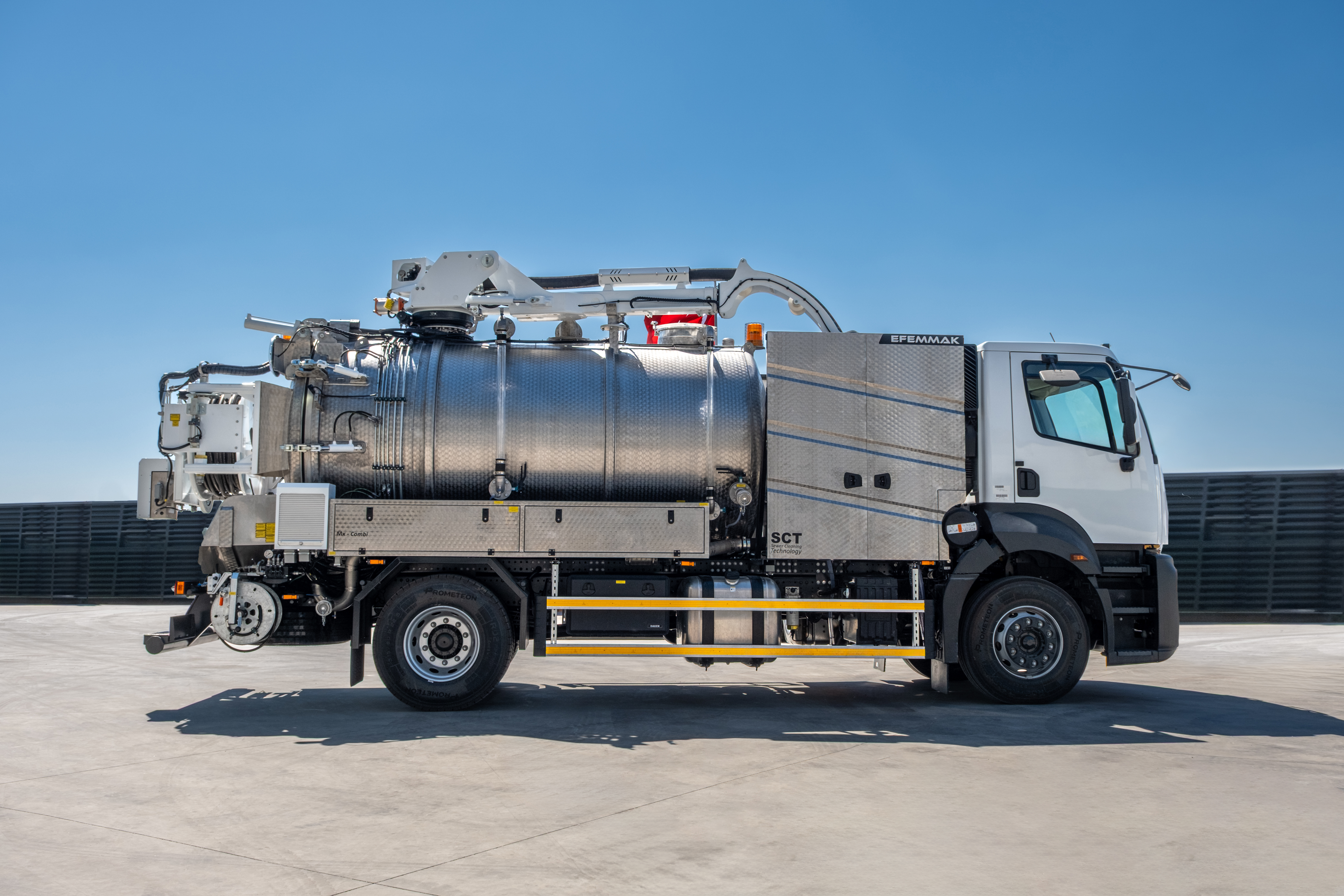Combined Sewer Jetting and Cleaning