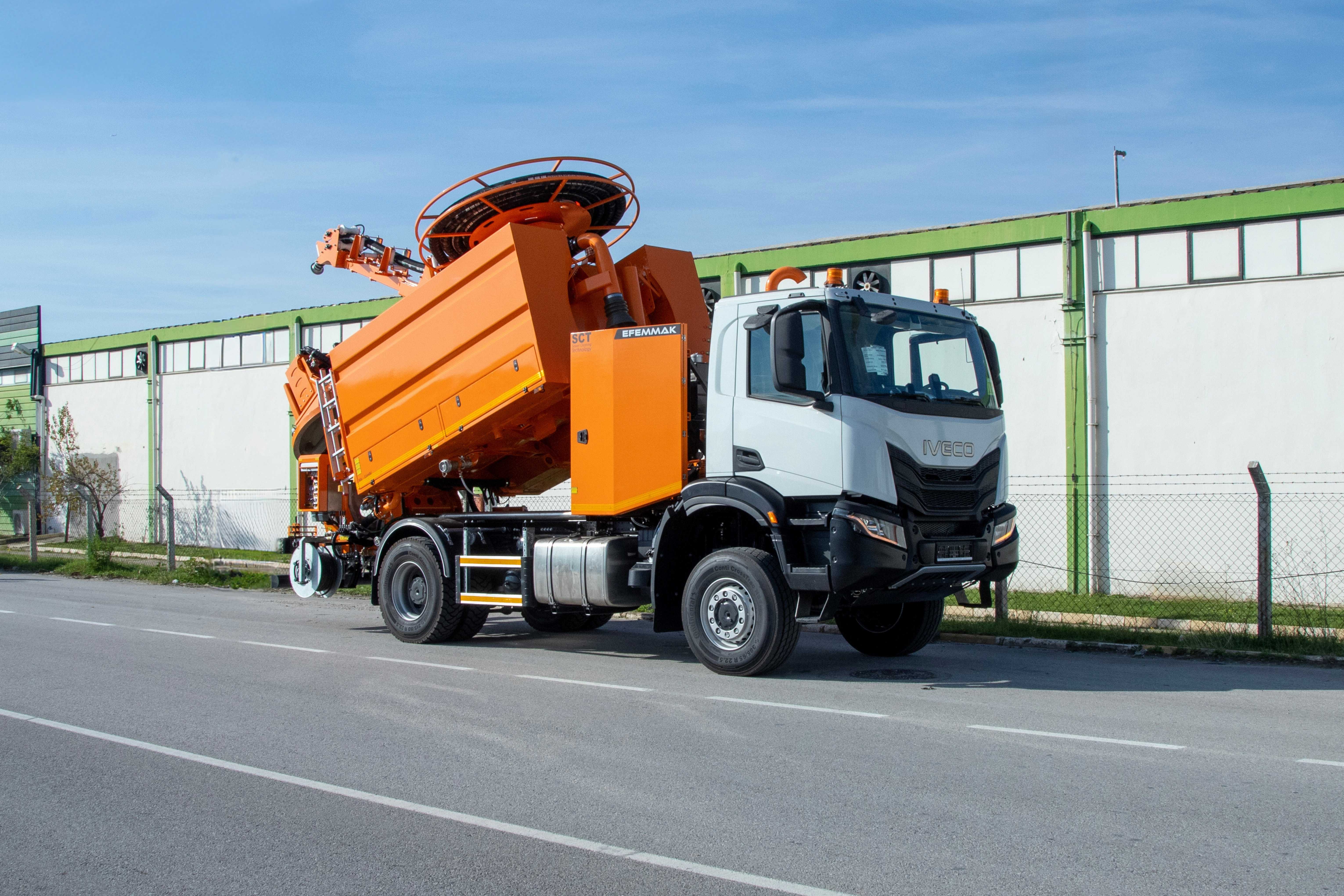 Combined Sewer Jetting and Cleaning